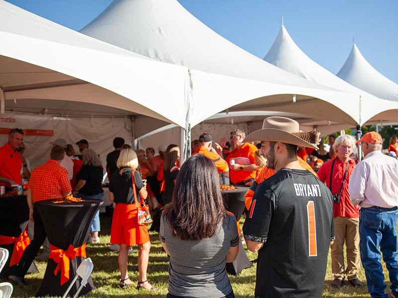 tailgate-800x600