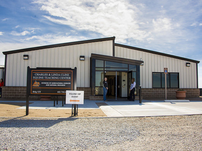 cline-equine-building