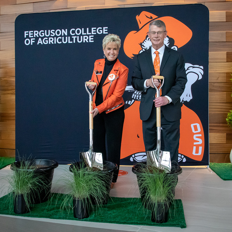 Rhonda and Tom Coon at New Frontiers groundbreaking